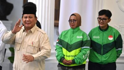 Bantuan Tunai Berbasis Kinerja: Diskriminatif atau Sistem yang Tak Adil?