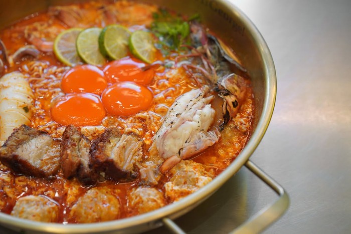 5 Kuliner Thailand Nikmat: Resep Babi Legendaris, Wajib Coba!