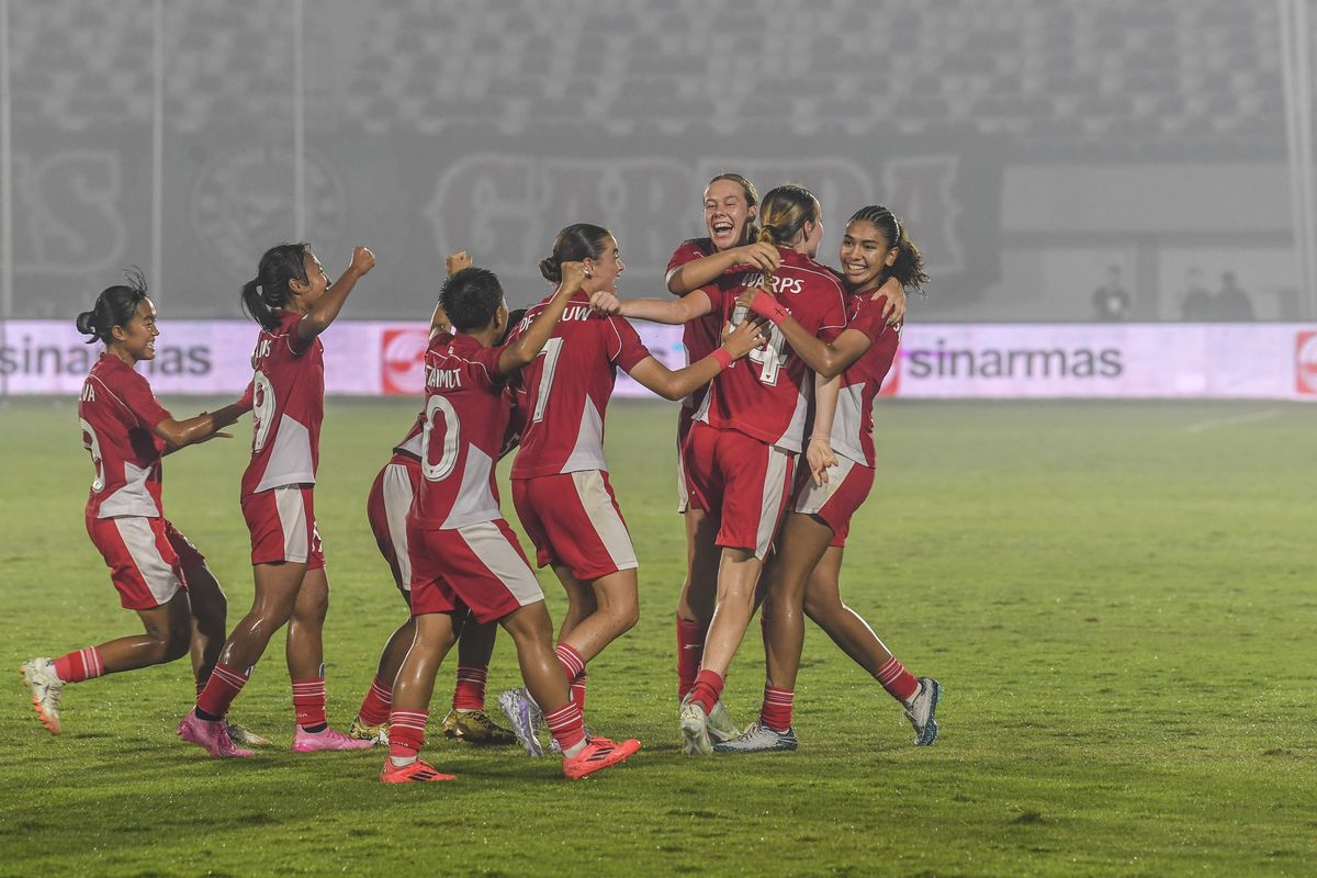 Timnas Putri Indonesia Menang Dramatis! Isa Warps Cetak Gol Tunggal